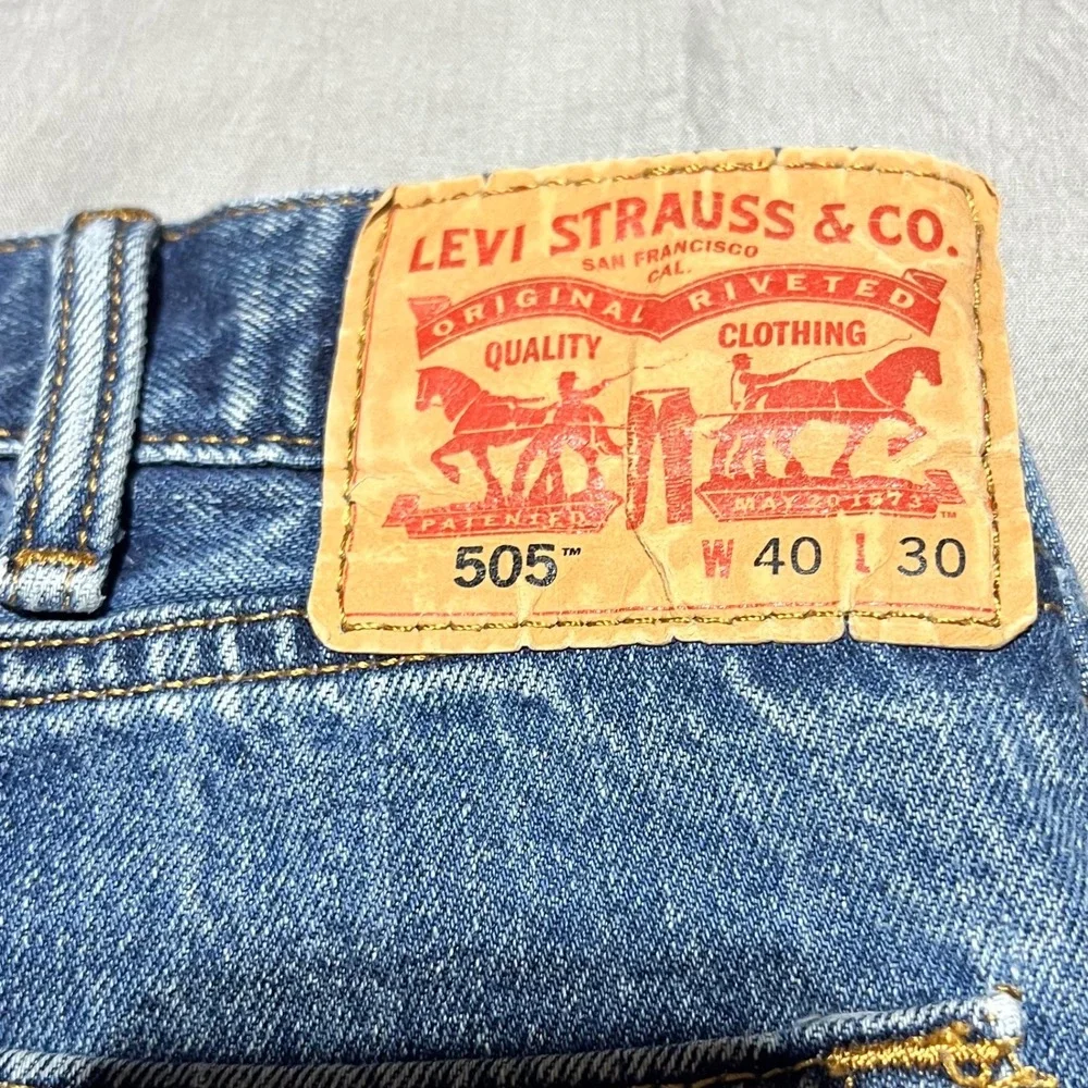 Levis 505 Regular Fit Mens Jeans 40x30 Medium Wash Blue Straight Leg 00505-0216